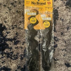No Brand 9A 100% human bundles 22 inch and 18 inch. Fresh out of pack for pic
